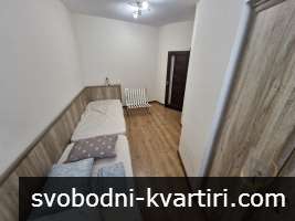 Център тристаен апартамент обзаведен #1749037191