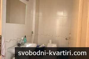 Офис под наем в Идеален център