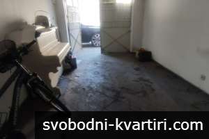 Даваме под наем гараж в кв. Каменица 1 Даваме под наем гараж в кв. Каменица 1
