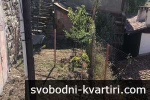 Къща с инвестиционен проект в центъра на гр. Велико Търново Къща с инвестиционен проект в центъра на гр. Велико Търново