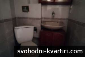 Даваме под наем гараж в кв. Каменица 1 Даваме под наем гараж в кв. Каменица 1