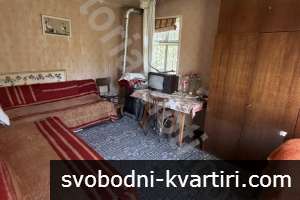 Панорамен имот в с. Пъровци Панорамен имот в с. Пъровци