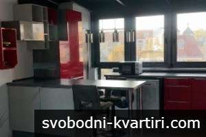 Дава се под наем тристаен апартамент в Център! Дава се под наем тристаен апартамент в Център!
