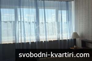 Просторен апартамент с 3 спални до парк Дружба