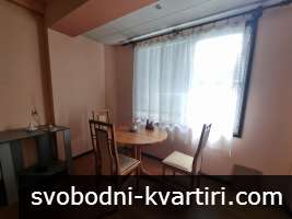 Обзаведен етаж от къща с двор под наем, разположен в кв. Струмско, гр. Благоевград.