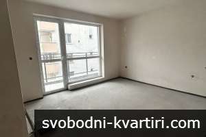 Тристаен в началото на кв. Бузлуджа Тристаен в началото на кв. Бузлуджа