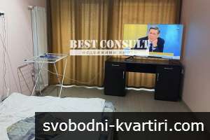 Отлично обзаведено студио, климатик - Център, Здравна каса