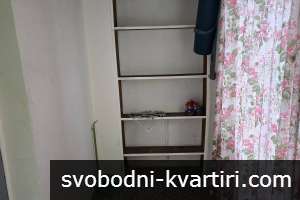 Самостоятелна къща в кючук париж с паркомясто