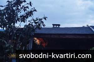 Дава под наем стая с самостоятелен сан възел С ползване на обща кухня,