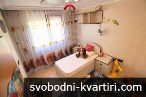 Лазур тристаен апартамент обзаведен #1782190816