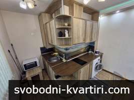 Център тристаен апартамент обзаведен #1749037191