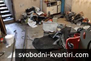 Давам под наем авто сервиз в КичукПариж до МОДЪР -оборудван има санитарен възел и допълнително външно паркомясто с канал