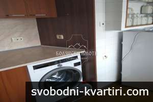 Четиристаен апартамент в Широк Център