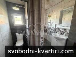 Монолитна двуетажна къща в с.Присово