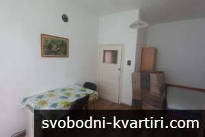 Даваме под наем самостоятелна стая в Каменица 1 Даваме под наем самостоятелна стая в Каменица 1