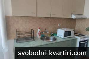 Давам под наем тристаен апартамент в Каменица 1