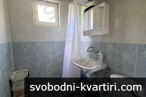 Двустаен апартамент в кв. Акация