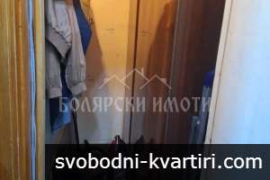Южен двустаен под наем в Широк център Южен двустаен под наем в Широк център