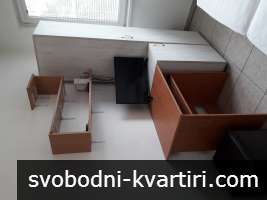 Студио в кв. Левски, ТУ, б-ца Св. Марина, своб. паркиране