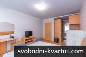 Nadia's Breeze - Spacious 1BR Apartment near the Beach
