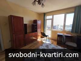 Даваме под наем тристаен апартамент в центъра на Пловдив