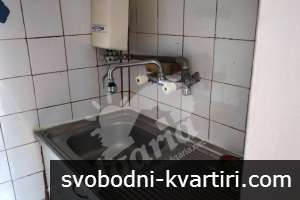 Етаж под наем с малък двор до Пети Корпус на ВТУ