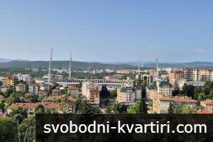 Тристаен, газифициран, с южна, просторна дневна.
