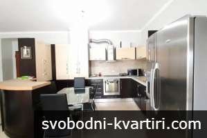 1015 Тристаен апартамент Въстанически