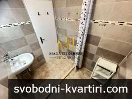 Просторен тристаен апартамент с отделна кухня с ПАРКОМЯСТО до площад ”Тройката” и супер център