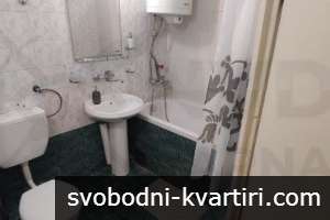 Дава се под наем тристаен апартамент в Колхозен Пазар!
