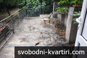 Етаж под наем с малък двор до Пети Корпус на ВТУ