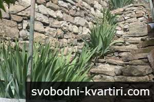 Къща с инвестиционен проект в центъра на гр. Велико Търново Къща с инвестиционен проект в центъра на гр. Велико Търново