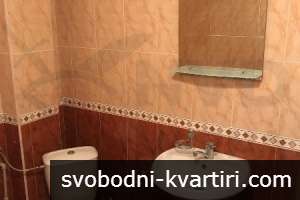 Дава се под наем четиристаен апартамент в Лятно кино Тракия!