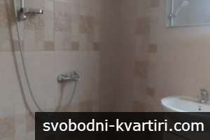 Дава се под наем тристаен апартамент в Центъра Дава се под наем тристаен апартамент в Центъра