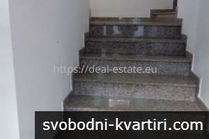 Предлагаме под наем уютен и функционален едностаен апартамент в широкия център на града