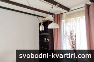 Двустаен - Мезонет, до Парк Център.