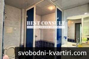 Тристаен обзаведен, гараж, газ, климатици - Родина 3