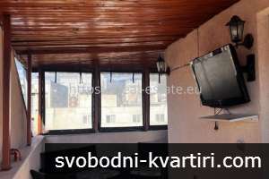 Дава се под наем просторен тристаен апартамент в близост до АУБГ, гр. Благоевград.