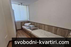 Център тристаен апартамент обзаведен #1749037191