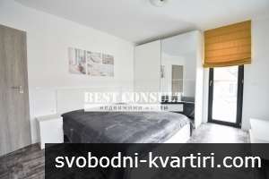 НОВ, луксозен, тристаен апартамент, три климатика - Център