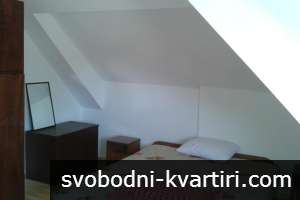 Център тристаен апартамент обзаведен #1754046369