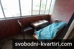 Даваме под наем тристаен апартамент в кв. Кючук Париж