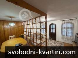 Тристаен апартамент под наем