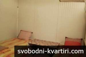Дава под наем стая с самостоятелен сан възел С ползване на обща кухня,