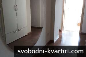 Четиристаен апартамент под наем