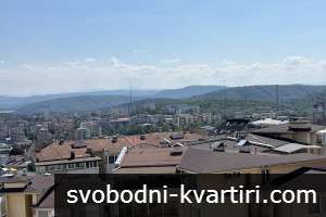Боксониера в широк център