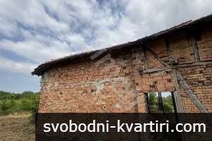 Къща със самостоятелен път в с. Церова Кория Къща със самостоятелен път в с. Церова Кория