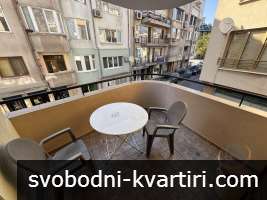 Център тристаен апартамент обзаведен #1749204841