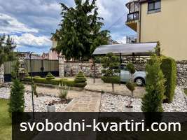 Самостоятелен апартамент Casa Lilia с двор