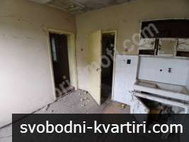 Изгодна къща в Полски Тръмбеш Изгодна къща в Полски Тръмбеш